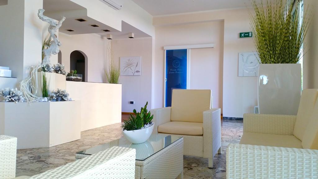 Hotel Delfino Milano Marittima Exterior foto