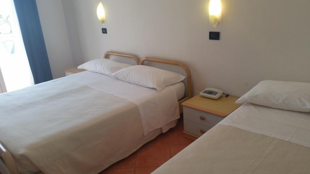 Hotel Delfino Milano Marittima Exterior foto